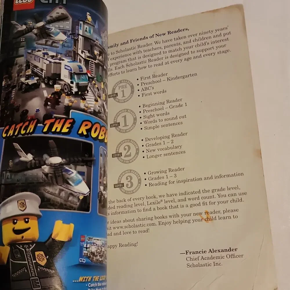 Lego City Help Is On the Way by Sonia Sander Scholastic 2009 Level 1 Paperback